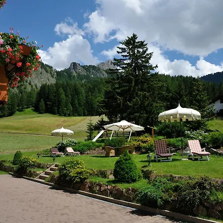Otel Garni Iris 3*